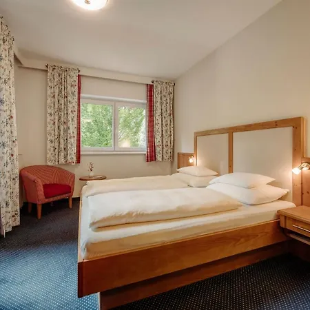 Gartenhotel Theresia 4 Saalbach-Hinterglemm