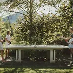 Familien 4*